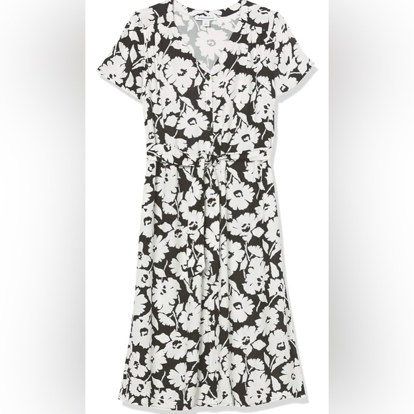 Amazon Essentials Women's Short-Sleeve Midi Button Front Tie Dress Black… - Picture 3 of 4